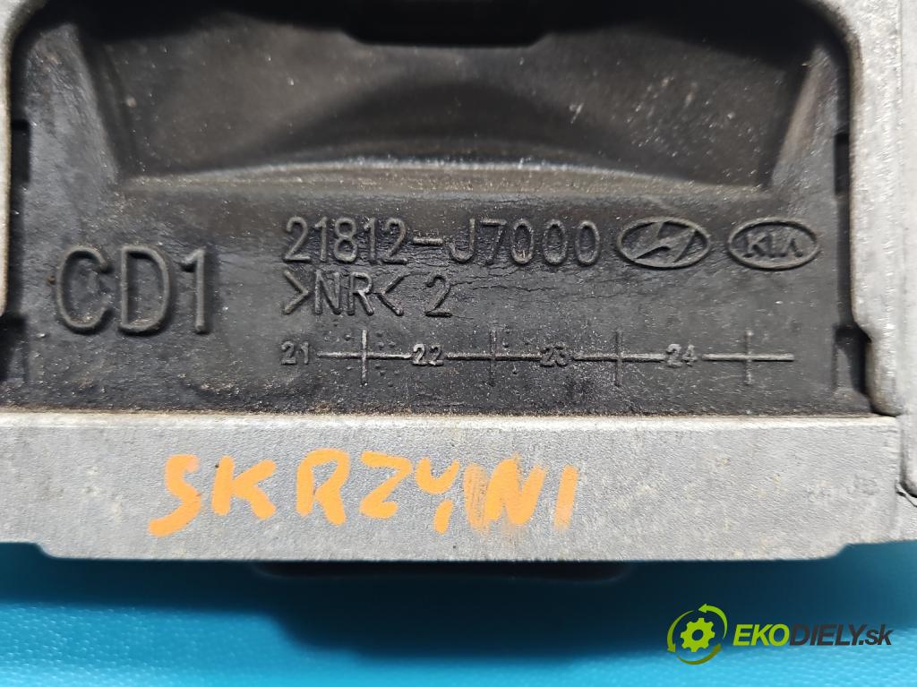 Hyundai I30 III 2016- 1.5 DPI 16V 110 HP manual 80.9 kW 1498 cm3 5- držiak skřie: stupeň,rýchlosť 21810-J7000