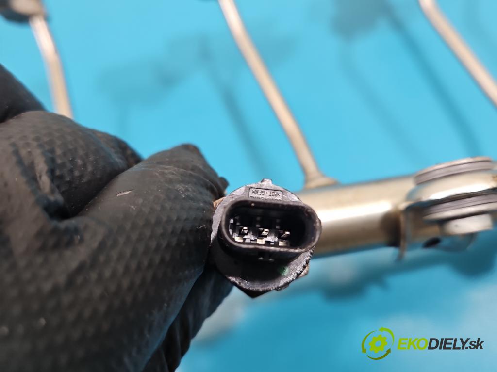 Opel Astra V  2015-2022 1.4 T 125 HP manual 92 kW 1399 cm3 5- lišta vstrekovacia 722230314 (Vstrekovacia lišta)