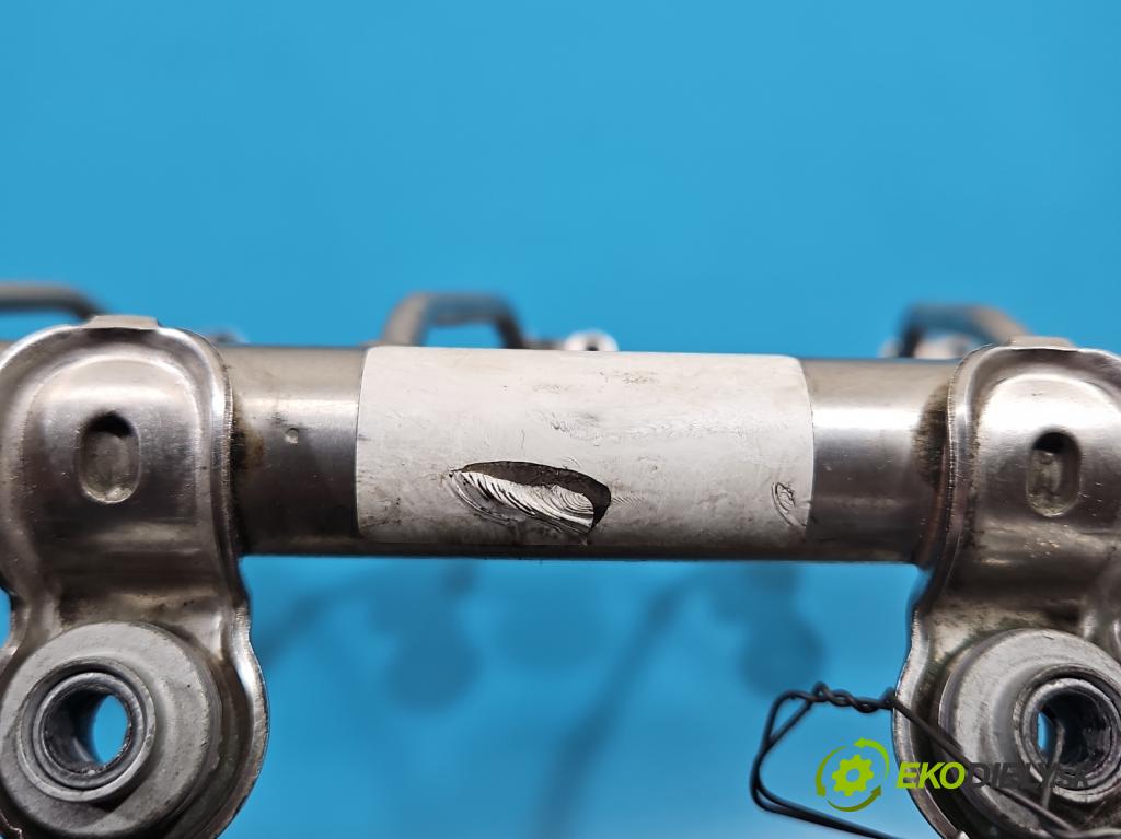 Opel Astra V  2015-2022 1.4 T 125 HP manual 92 kW 1399 cm3 5- lišta vstrekovacia 722230314 (Vstrekovacia lišta)