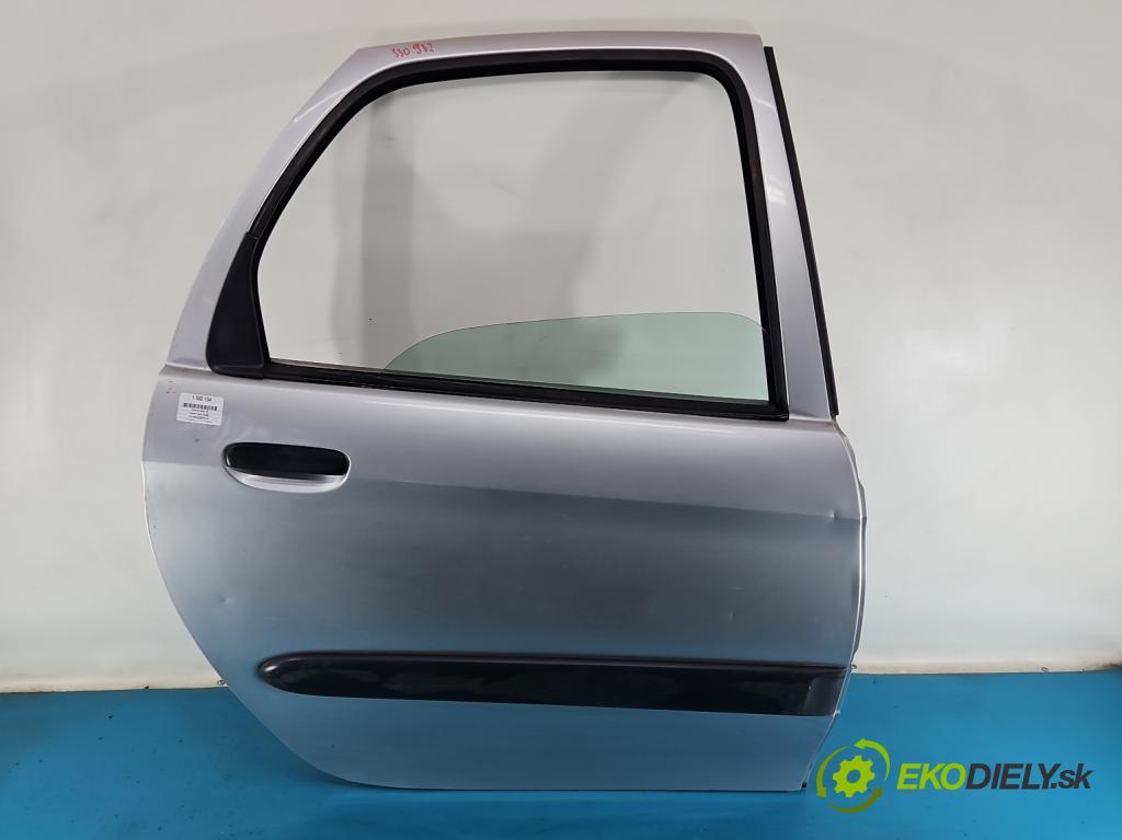 Citroen Xsara Picasso 1.6 8v 88 hp manual 65 kW 1597 cm3 5- dveře zadní pravé  (Klika dveří ostatní)