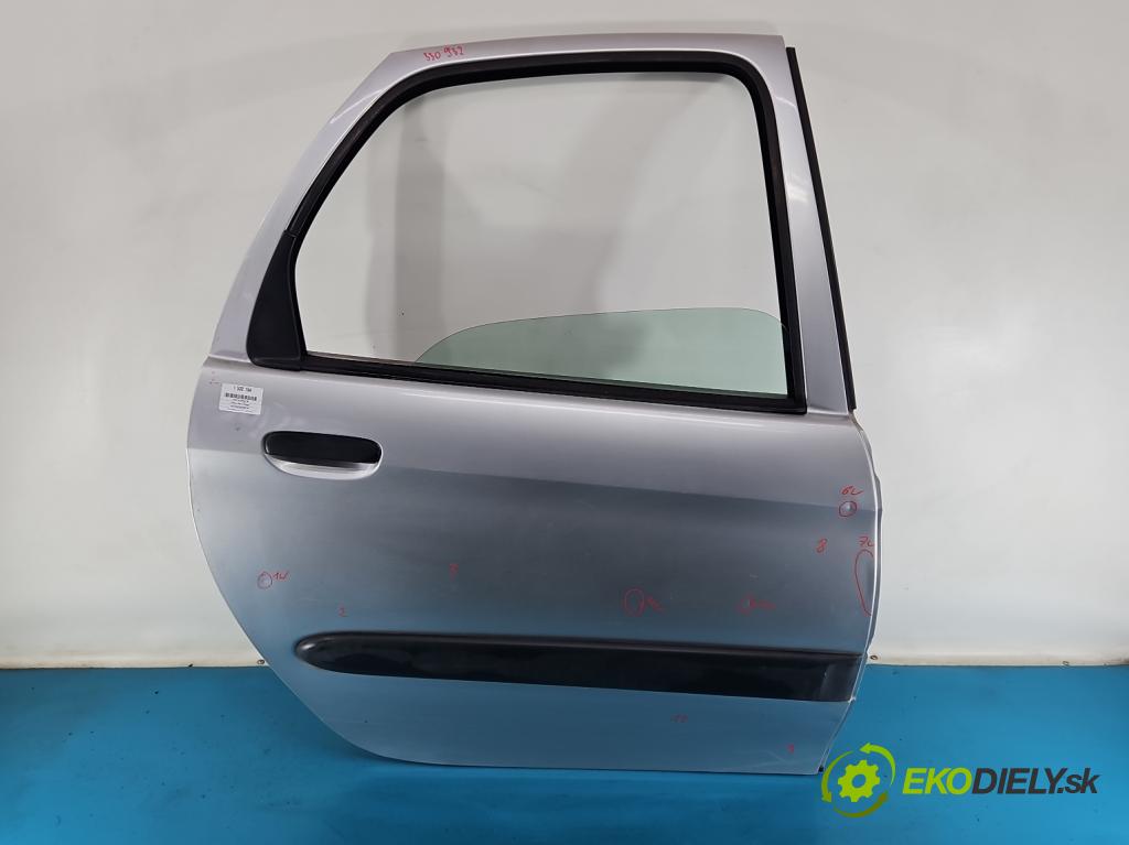 Citroen Xsara Picasso 1.6 8v 88 hp manual 65 kW 1597 cm3 5- dveře zadní pravé  (Klika dveří ostatní)