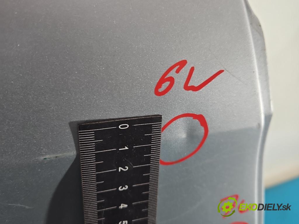 Citroen Xsara Picasso 1.6 8v 88 hp manual 65 kW 1597 cm3 5- dveře zadní pravé  (Klika dveří ostatní)