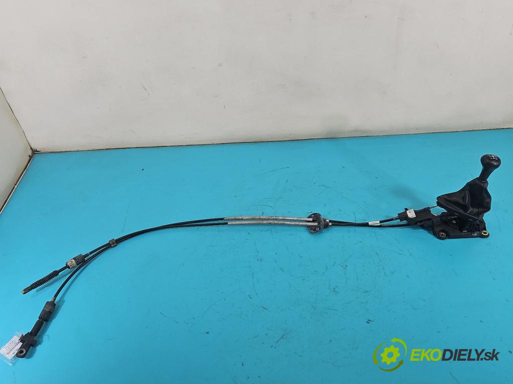 Ford Focus Mk1 1998-2004 1.6 16v 101 HP manual 74 kW 1596 cm3 5- Páka: Změny: stupeň,rýchlosť  (Rýchlostná páka (kulisa))