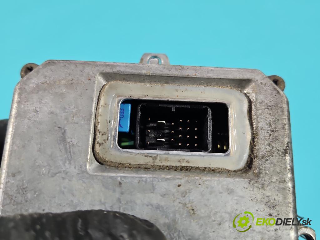 Ford Mondeo Mk3 2000-2007 2.0 tdci 131 HP manual 96 kW 1998 cm3 5- střídač: xenon 1307329064 (Riadiaca jednotka xenónu)