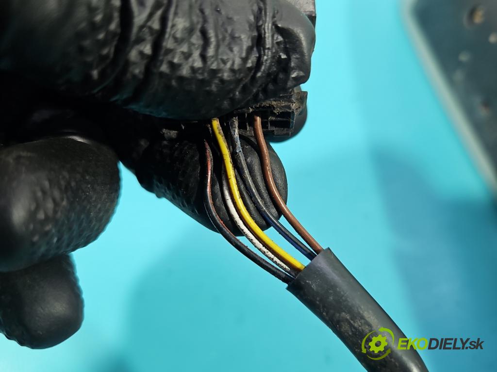 Vw Sharan I 1995-2010 1.9 tdi 116 hp manual 85 kW 1896 cm3 5- zpětné zrcátko pravé  (Klika dveří ostatní)