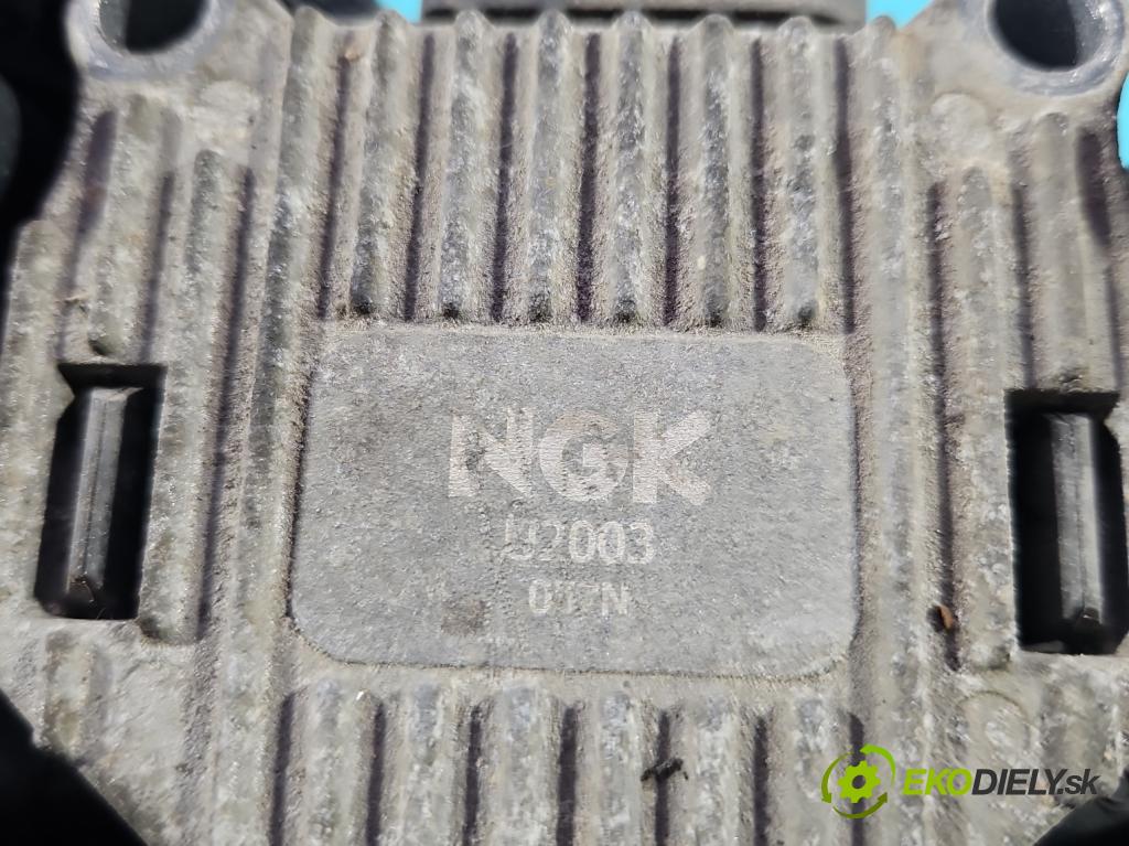 Vw Golf IV 1997-2003 1.6 sr 101 HP manual 74 kW 1595 cm3 5- cievka zapaľovacia  (Zapaľovacia cievka)