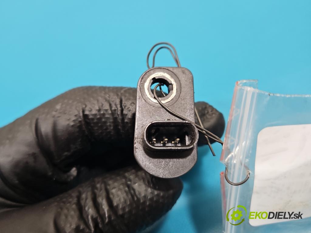 Opel Astra V  2015-2022 1.4 T 125 HP manual 92 kW 1399 cm3 5- snímač pozícia: hriadele kľukovej 25332327 (Snímač polohy kľukového hriadeľa)