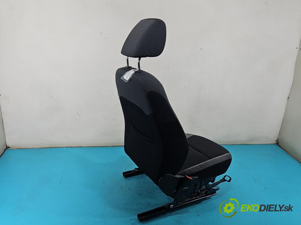 Skoda Fabia III 2014- 2021 1.4 TDI 105 HP manual 77 kW 1422 cm3 5- Sedačka ľavý  (Sedadlo)