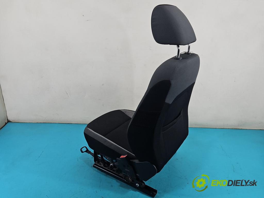 Skoda Fabia III 2014- 2021 1.4 TDI 105 HP manual 77 kW 1422 cm3 5- Sedačka pravý (Sedadlo)