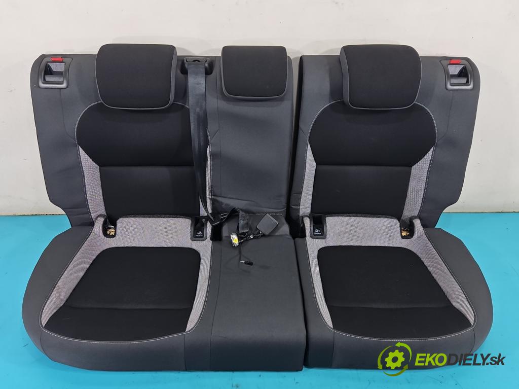 Skoda Fabia III 2014- 2021 1.4 TDI 105 HP manual 77 kW 1422 cm3 5- Pohovka: zadné  (Sedadlo)