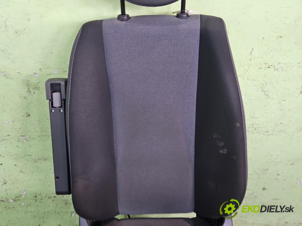 Renault Master III 2010-2024 2.3 DCI 163 HP manual 120 kW 2299 cm3 3- Sedačka ľavý 63156107058-6 (Sedadlo)
