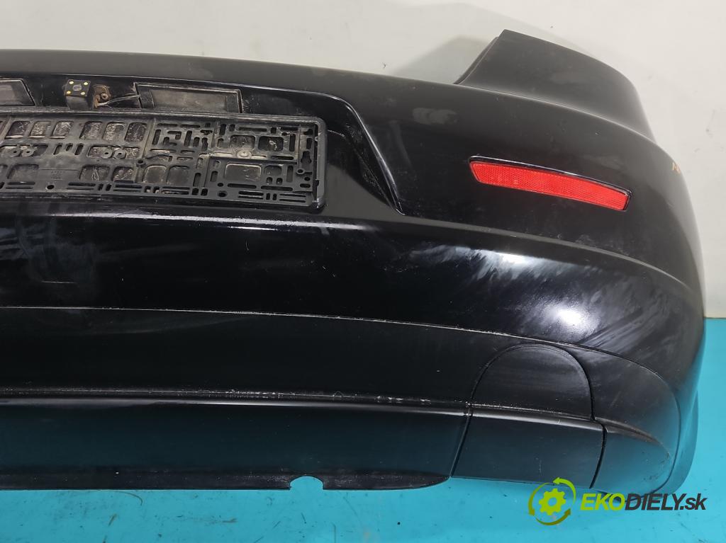 Alfa romeo 159 1.9 JTS 160 HP manual 118 kW 1859 cm3 4- nárazník zadné  (Kľučka dverí ostatné)