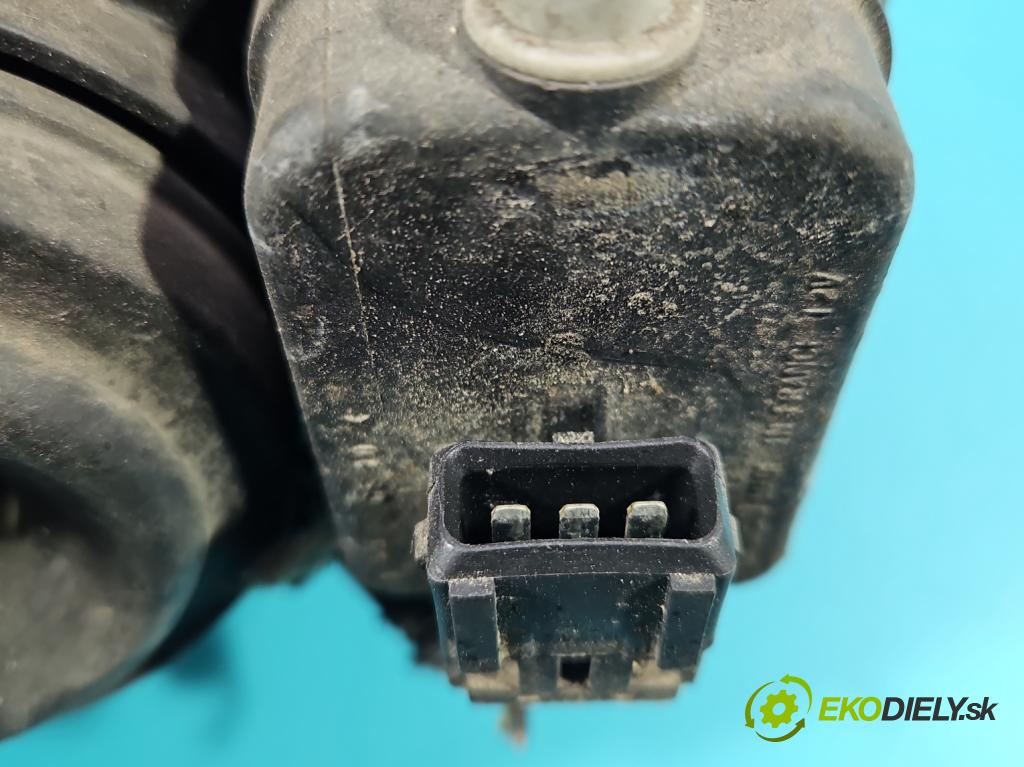 Fiat Siena 1.6 16v 103 HP manual 76 kW 1580 cm3 4- Reflektor: pravý  (Svetlo predné pravé)