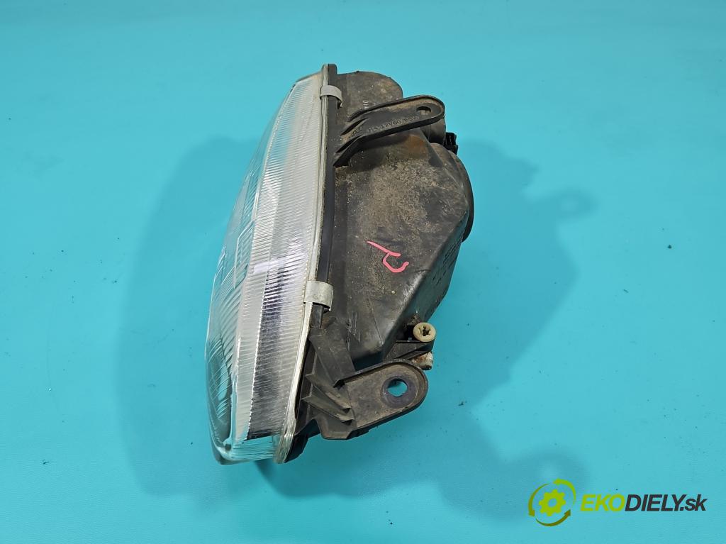 Fiat Siena 1.6 16v 103 HP manual 76 kW 1580 cm3 4- Reflektor: pravý  (Svetlo predné pravé)