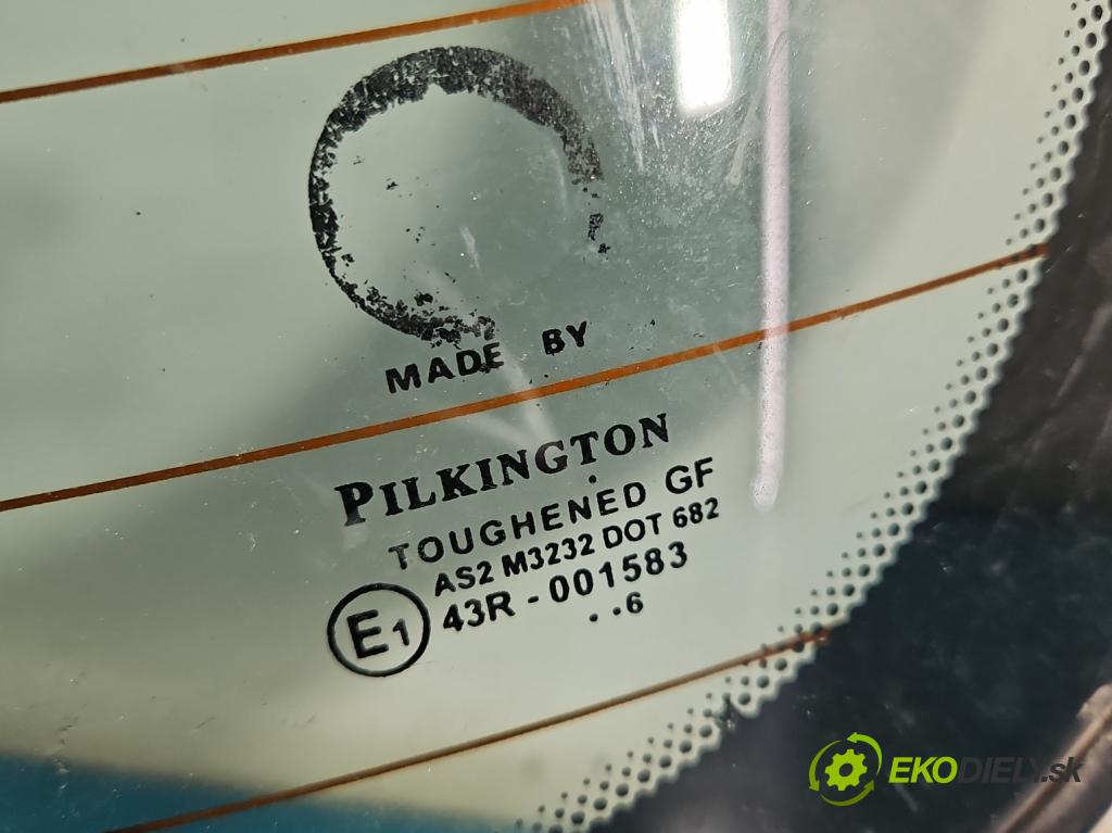 Alfa romeo 159 1.9 JTS 160 hp manual 118 kW 1859 cm3 4- sklo zadní  (Zadní sklo)