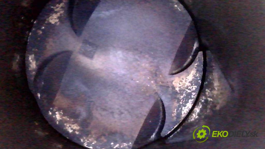 Vw Passat B8 2014 - 1.4 tsi 125 HP manual 92 kW 1395 cm3 4- motor benzín: CZC