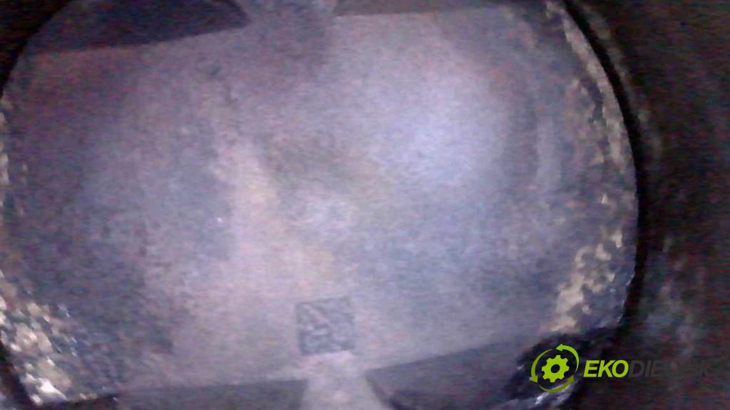 Vw Passat B8 2014 - 1.4 tsi 125 HP manual 92 kW 1395 cm3 4- motor benzín: CZC