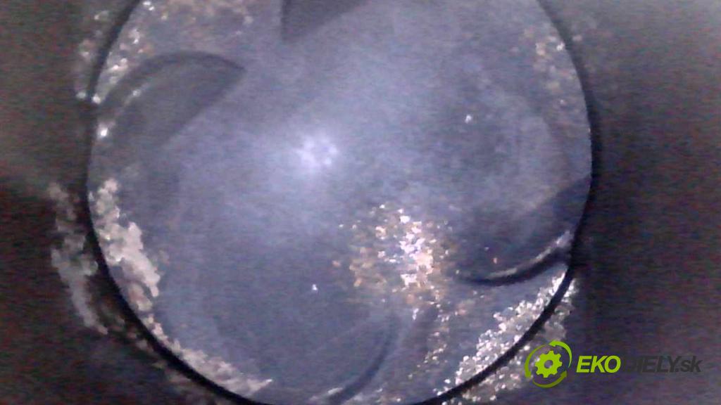 Vw Passat B8 2014 - 1.4 tsi 125 HP manual 92 kW 1395 cm3 4- motor benzín: CZC