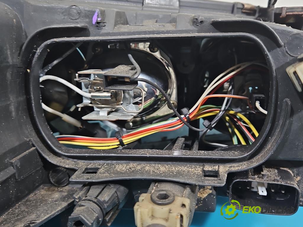 Mazda 6 I GG 2002-2007 2.0 citd 136hp manual 100 kW 1998 cm3 5- světlo levý  (Klika dveří ostatní)