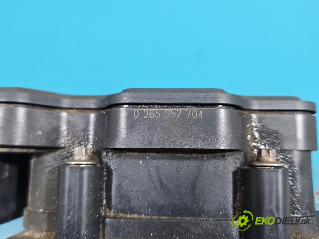 Opel Corsa E 2014-2019 1.4 16V 90 HP manual 66 kW 1398 cm3 5- čerpadlo abs 0265956292 (Pumpa ABS)