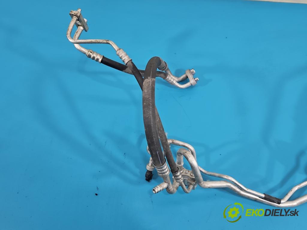 Opel Corsa E 2014-2019 1.4 16V 90 hp manual 66 kW 1398 cm3 5- trubka klíma 39084088