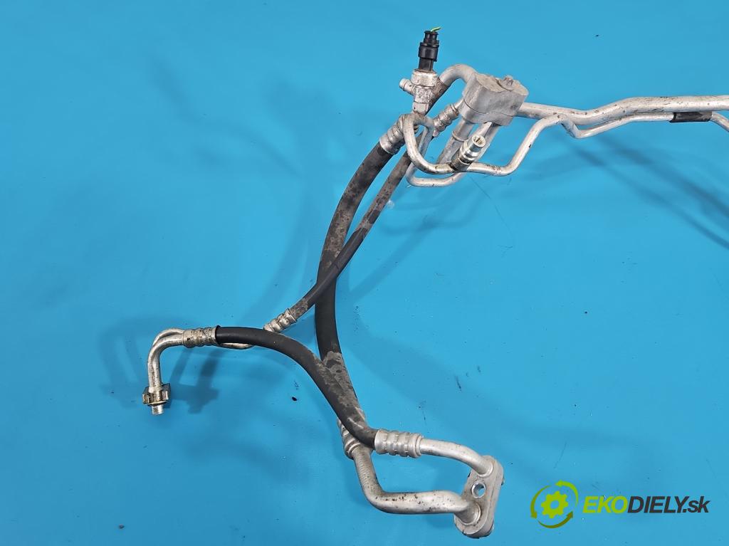 Opel Corsa E 2014-2019 1.4 16V 90 hp manual 66 kW 1398 cm3 5- trubka klíma 39084088