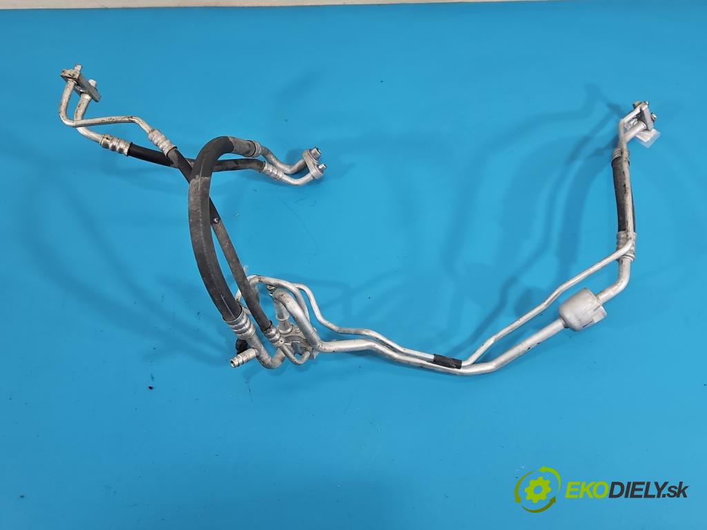 Opel Corsa E 2014-2019 1.4 16V 90 hp manual 66 kW 1398 cm3 5- trubka klíma 39084088