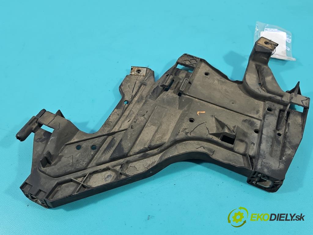 Audi A4 B8 2007-2015 2.0 TDI (CAGA) 143 HP manual 105 kW 1968 cm3 5- lišta pod svetlami 1301073033