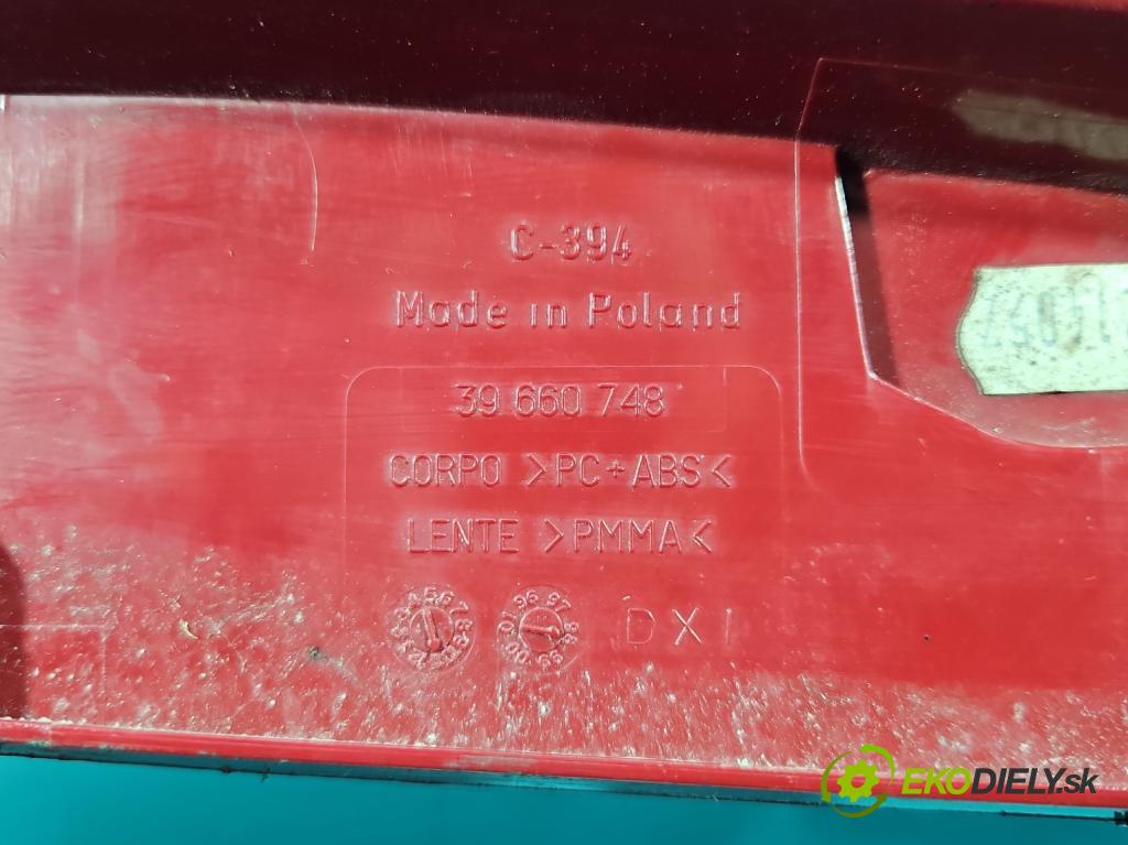 Fiat Seicento 0.9 39 HP manual 29 kW 899 cm3 3- svetlo / reflektor zadné pravé (Kľučka dverí ostatné)