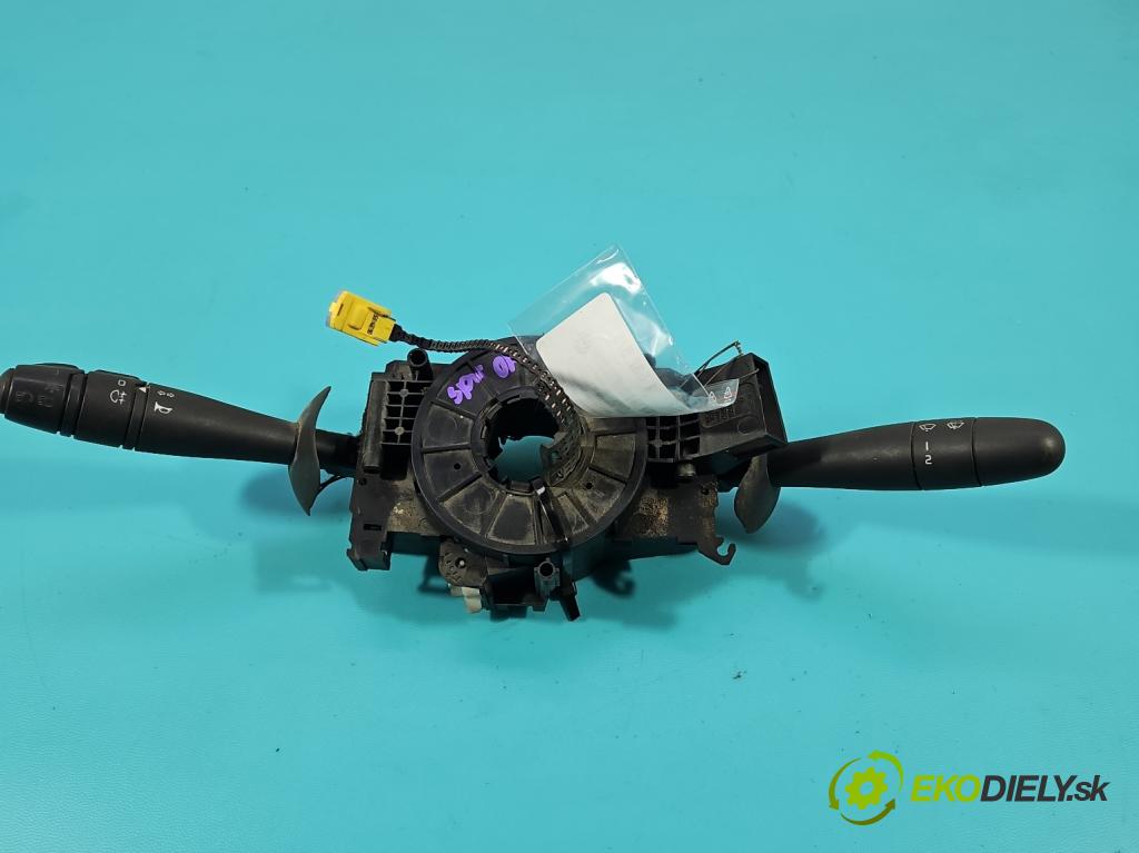 Opel Movano II 2003-2010 2.5 cdti 99 HP manual 73 kW 2463 cm3 5- prepínač komplex: 8200199519 (Prepínacie páčky pod volantom)