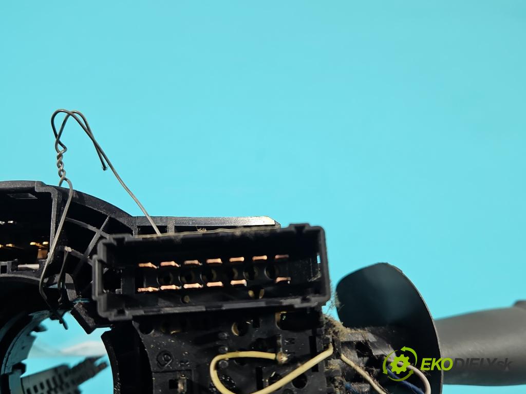 Opel Movano II 2003-2010 2.5 cdti 99 HP manual 73 kW 2463 cm3 5- prepínač komplex: 8200199519 (Prepínacie páčky pod volantom)