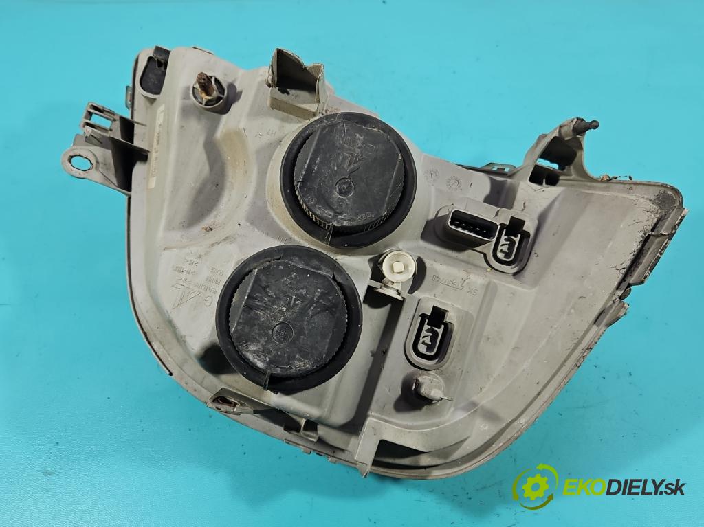Opel Movano II 2003-2010 2.5 cdti 99 HP manual 73 kW 2463 cm3 5- Reflektor: ľavý 8200163516 (Kľučka dverí ostatné)