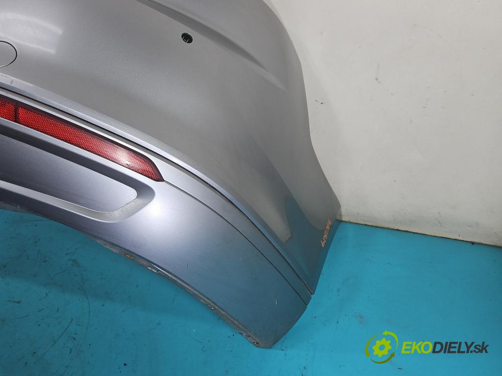 Vw Passat B8 2014 - 1.4 tsi 125 HP manual 92 kW 1395 cm3 4- nárazník zadné  (Kľučka dverí ostatné)