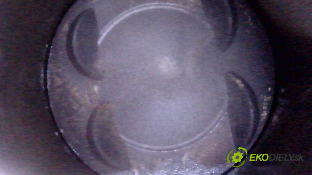 Ford Focus Mk3 2010-2018 1.6 16v 105 HP manual 77 kW 1596 cm3 5- motor benzín: IQDB