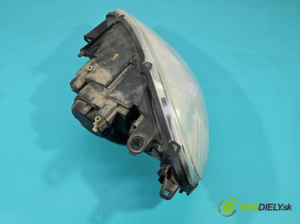 Peugeot 807 2002-2014 2.0 16V 140 HP manual 103 kW 1997 cm3 5- Reflektor: pravý  (Svetlo predné pravé)