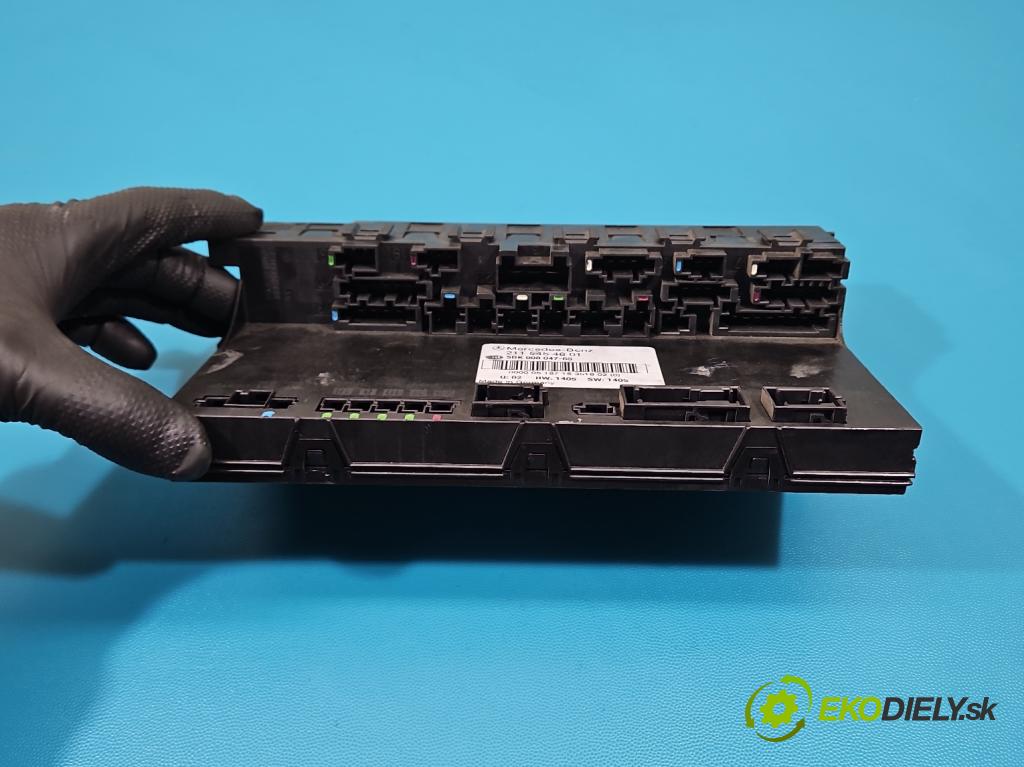 Mercedes E W211 2002-2009 3.2 cdi 204 HP automatic 150 kW 3222 cm3 5- skrinka poistka 2115454601 (Poistková skrinka)