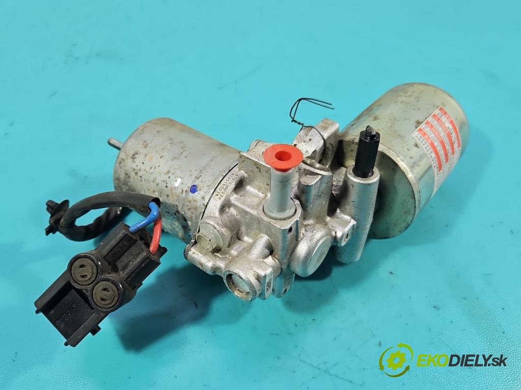 Toyota Rav4 V 2018- 2.5 hybrid 178HP: automatic 131 kW 2487 cm3 5- čerpadlo brzda: 47070-42030 (Posilňovač bŕzd)