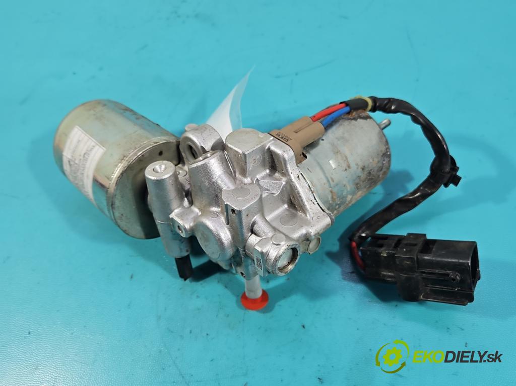 Toyota Rav4 V 2018- 2.5 hybrid 178HP: automatic 131 kW 2487 cm3 5- čerpadlo brzda: 47070-42030 (Posilňovač bŕzd)