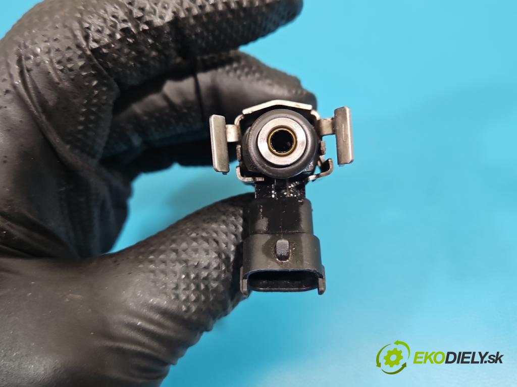 Alfa romeo 159 1.9 JTS 160 HP manual 118 kW 1859 cm3 4- vstrek 0261500022 (Vstrekovač paliva)