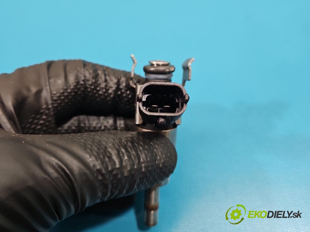 Alfa romeo 159 1.9 JTS 160 HP manual 118 kW 1859 cm3 4- vstrek 0261500022 (Vstrekovač paliva)