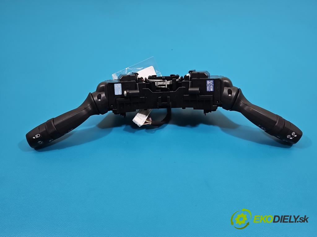 Toyota Rav4 V 2018- 2.5 hybrid 178HP: automatic 131 kW 2487 cm3 5- prepínač komplex: 42200-17L021 (Prepínacie páčky pod volantom)