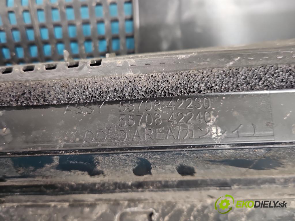 Toyota Rav4 V 2018- 2.5 hybrid 178KM automatic 131 kW 2487 cm3 5- torpédo 55708-42230 (Plast pod čelním sklem)