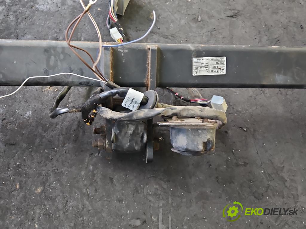 Toyota Rav4 V 2018- 2.5 hybrid 178KM automatic 131 kW 2487 cm3 5- oko tažné  (Tažné zařízení)