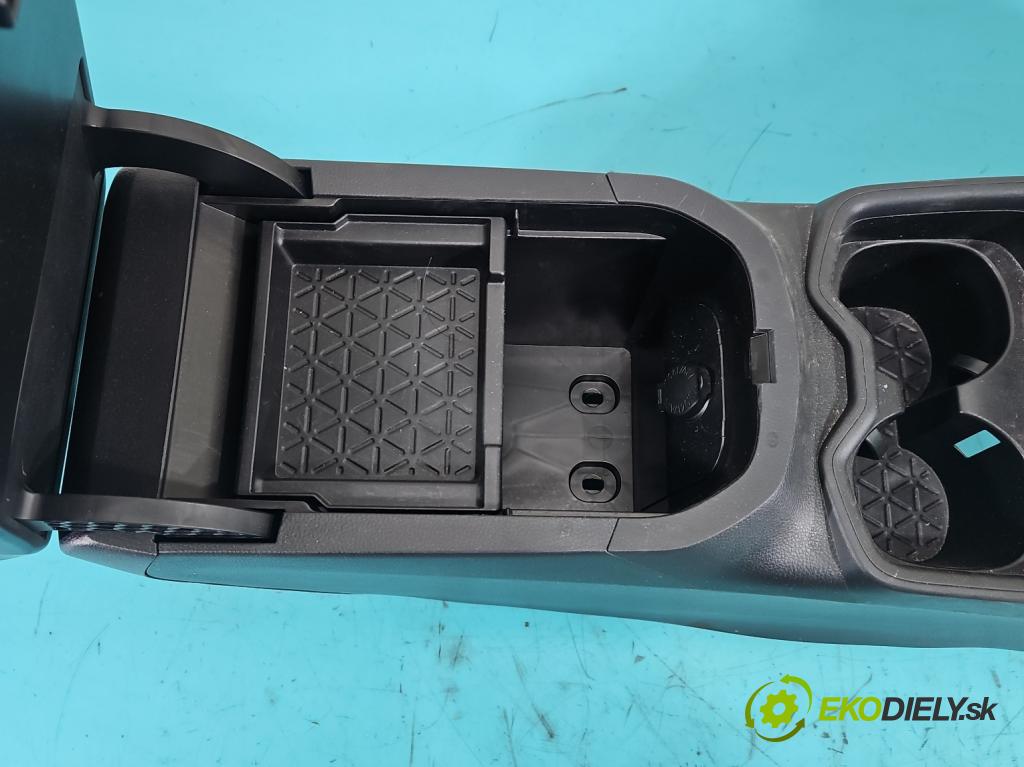 Toyota Rav4 V 2018- 2.5 hybrid 178HP: automatic 131 kW 2487 cm3 5- operadlo 58810-42010 (Lakťová opierka)