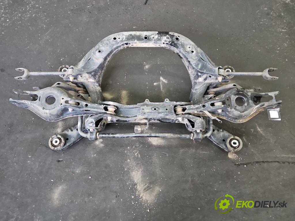 Toyota Rav4 V 2018- 2.5 hybrid 178HP: automatic 131 kW 2487 cm3 5- zadna výstuha  (Výstuha zadná)