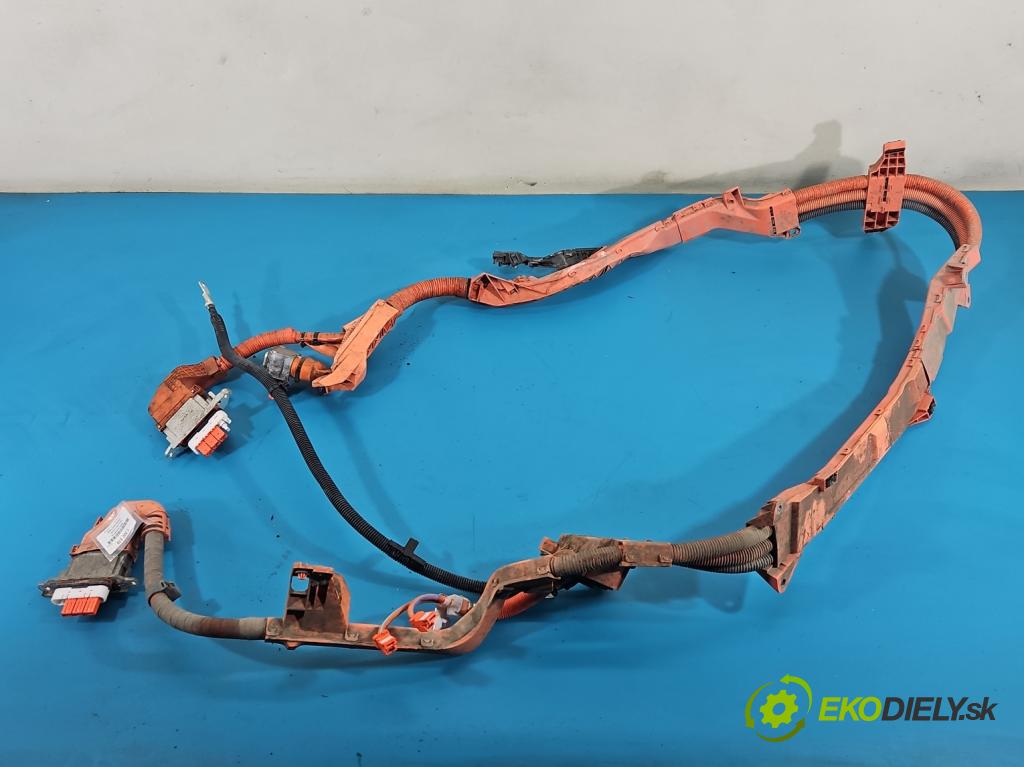 Toyota Rav4 V 2018- 2.5 hybrid 178HP: automatic 131 kW 2487 cm3 5- Zväzok: ostatné 82821-47350