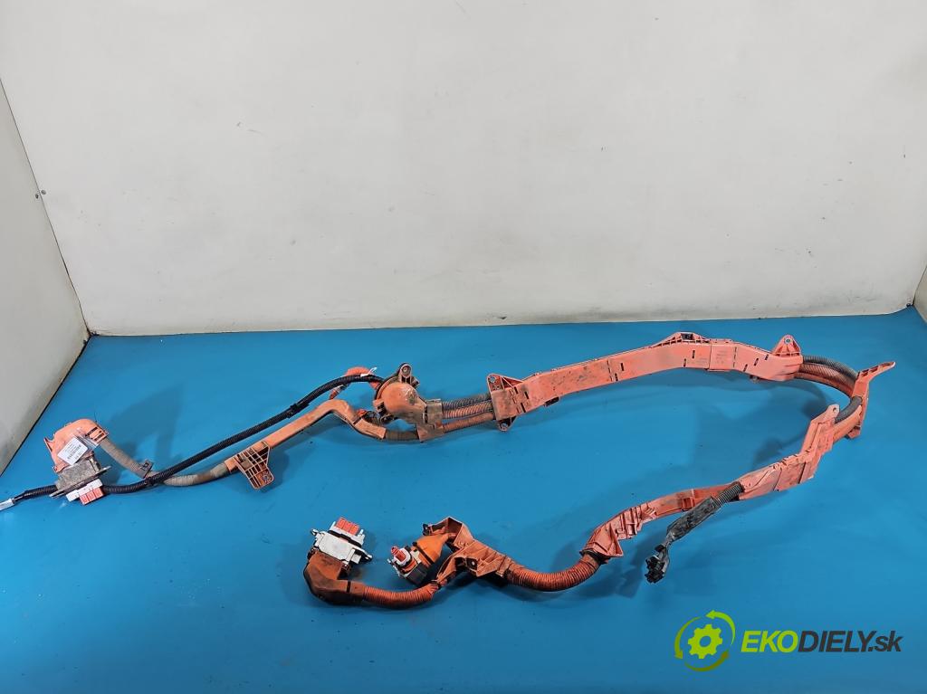 Toyota Rav4 V 2018- 2.5 hybrid 178HP: automatic 131 kW 2487 cm3 5- Zväzok: ostatné 82821-47350