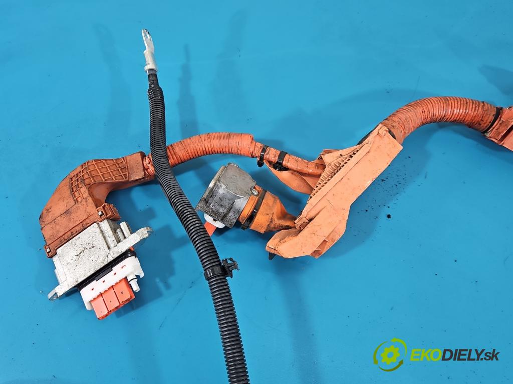 Toyota Rav4 V 2018- 2.5 hybrid 178HP: automatic 131 kW 2487 cm3 5- Zväzok: ostatné 82821-47350