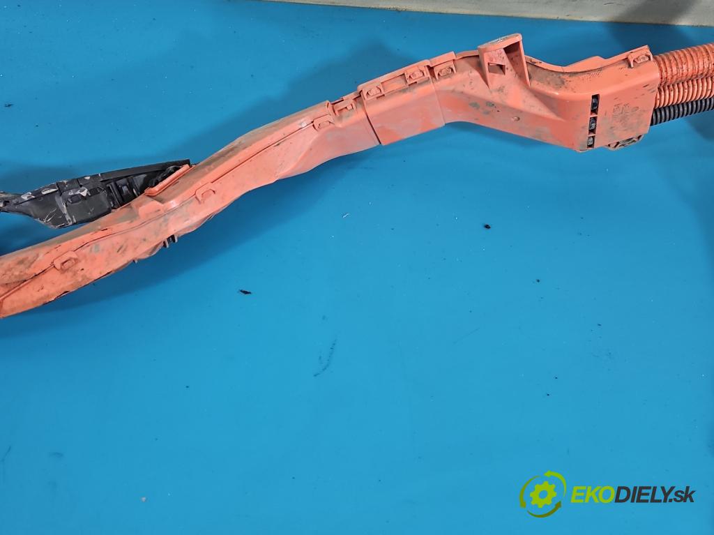 Toyota Rav4 V 2018- 2.5 hybrid 178HP: automatic 131 kW 2487 cm3 5- Zväzok: ostatné 82821-47350