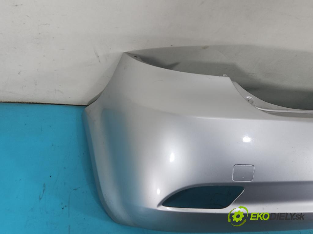 Kia Ceed I 2006-2012 1.4 16v 109 HP manual 80 kW 1396 cm3 5- nárazník zadné  (Kľučka dverí ostatné)